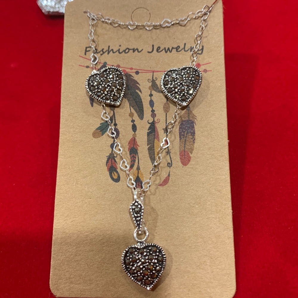 Necklace set